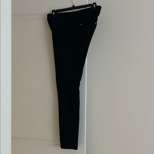 WHBM Black Skinny Leg Pants. Size 2R